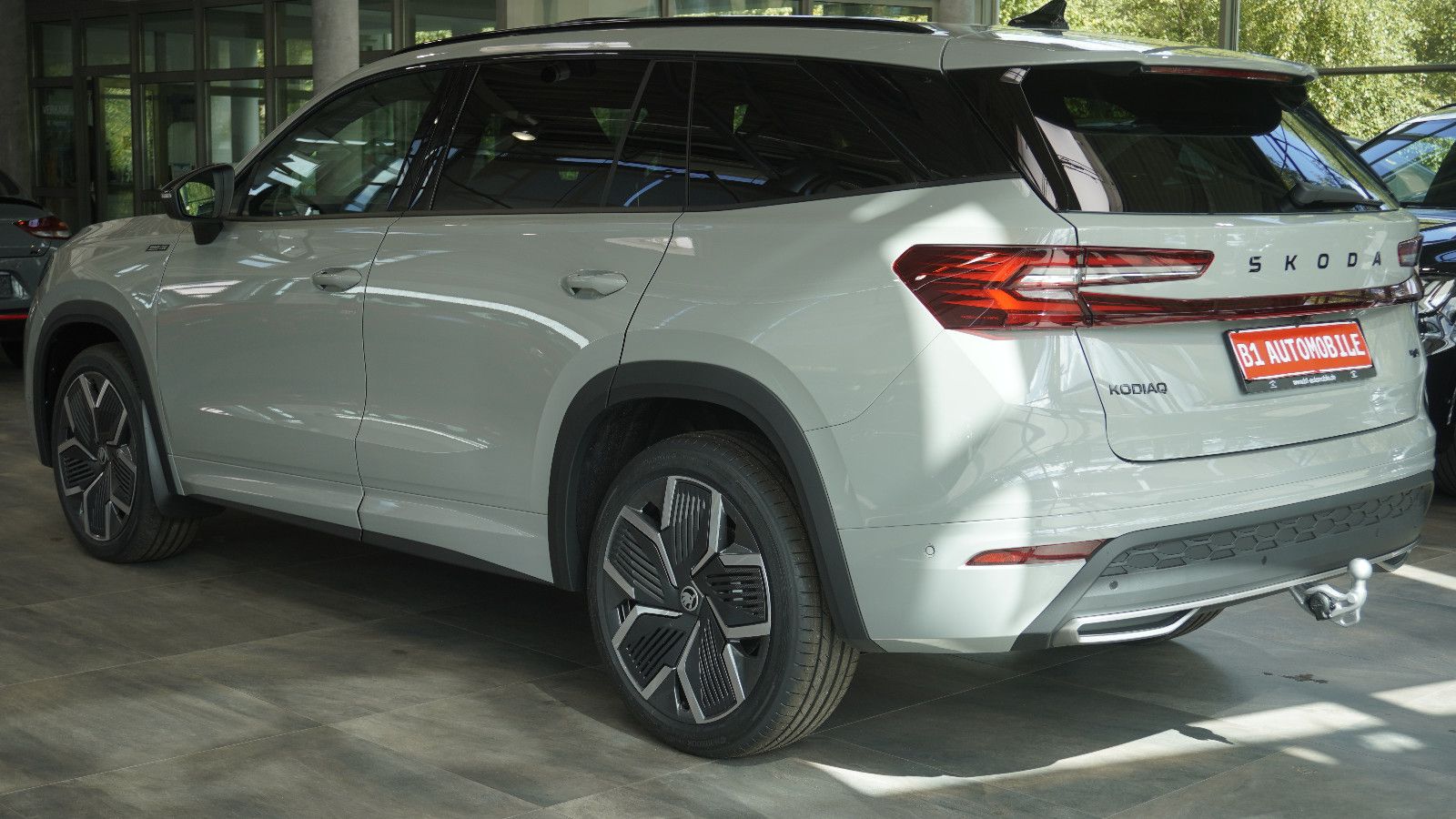 Skoda Kodiaq 2.0 TDI 4x4 Sportline*AHK*PANO*STHZ*HEAD