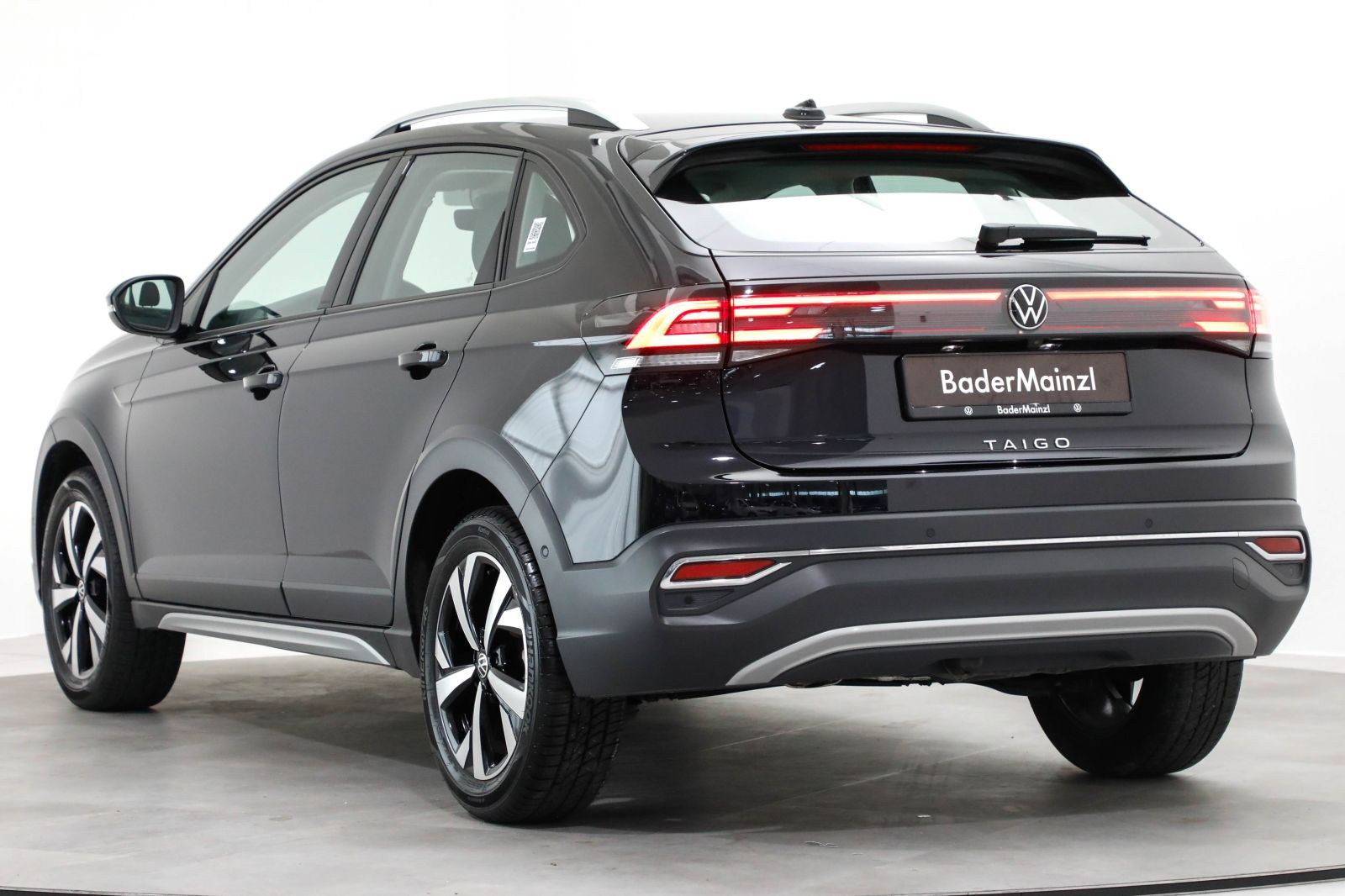 Volkswagen Taigo 1.0 TSI Style - Samsaru's Car Outlet