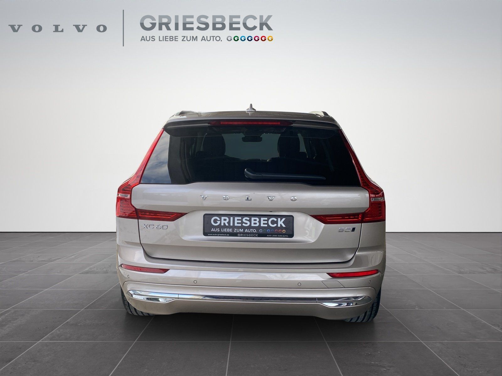 Volvo XC60 B5 Ultimate Bright AWD*AHK*Pano*4xSHZ*Luft*