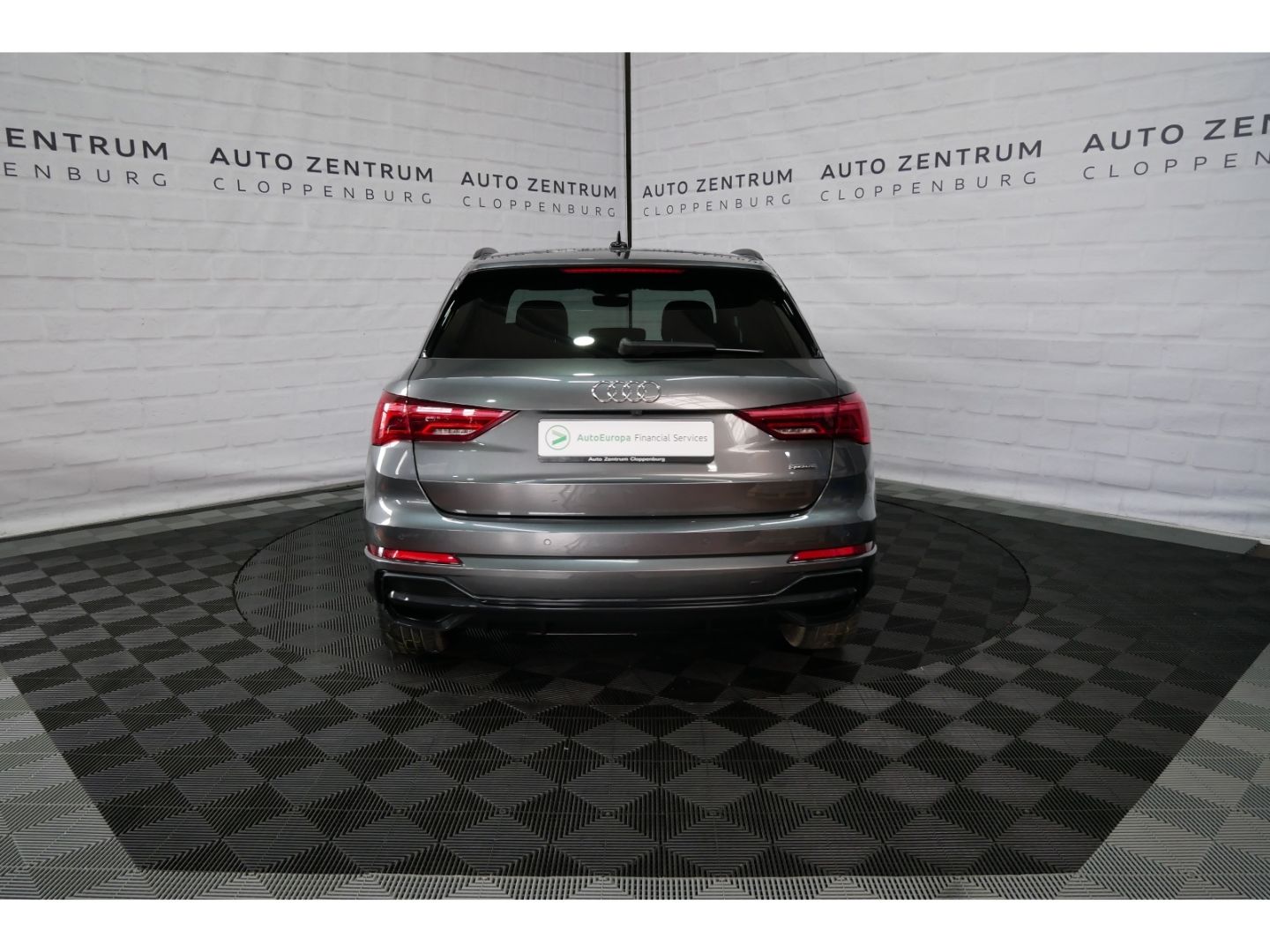 Audi Q3 40 TDI q S line - Samsaru's Car Outlet