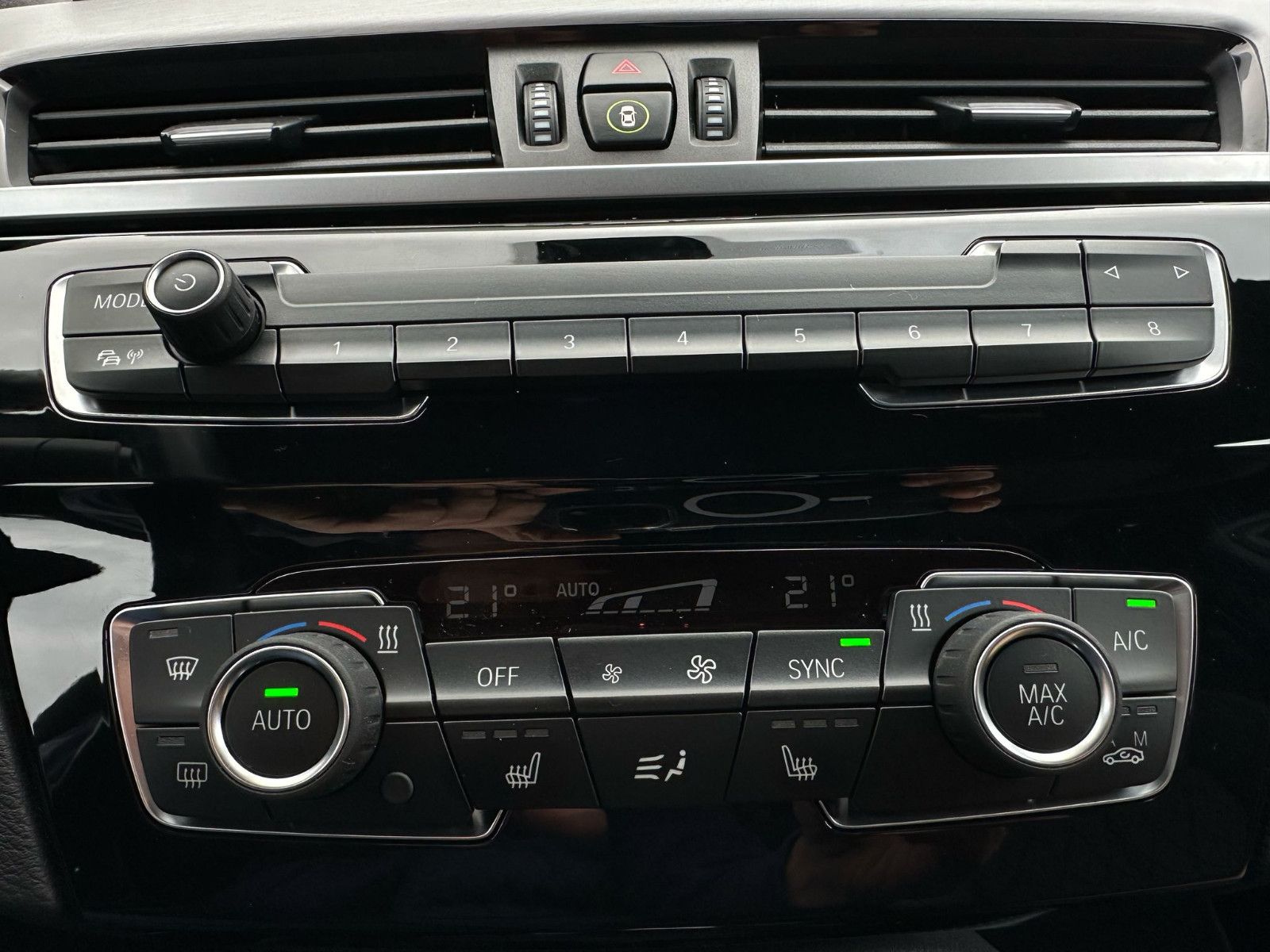 BMW X1 xDrive 25 i xLine - Samsaru's Car Outlet