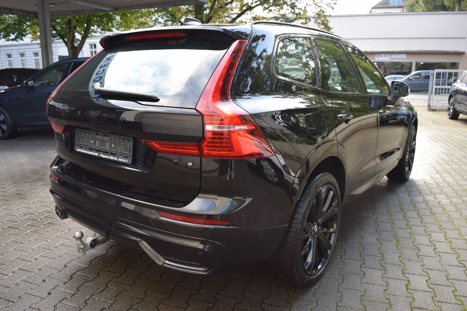 Volvo XC60 T6Plus Black Edition,AHK,Pano,360°K,H&K,21"