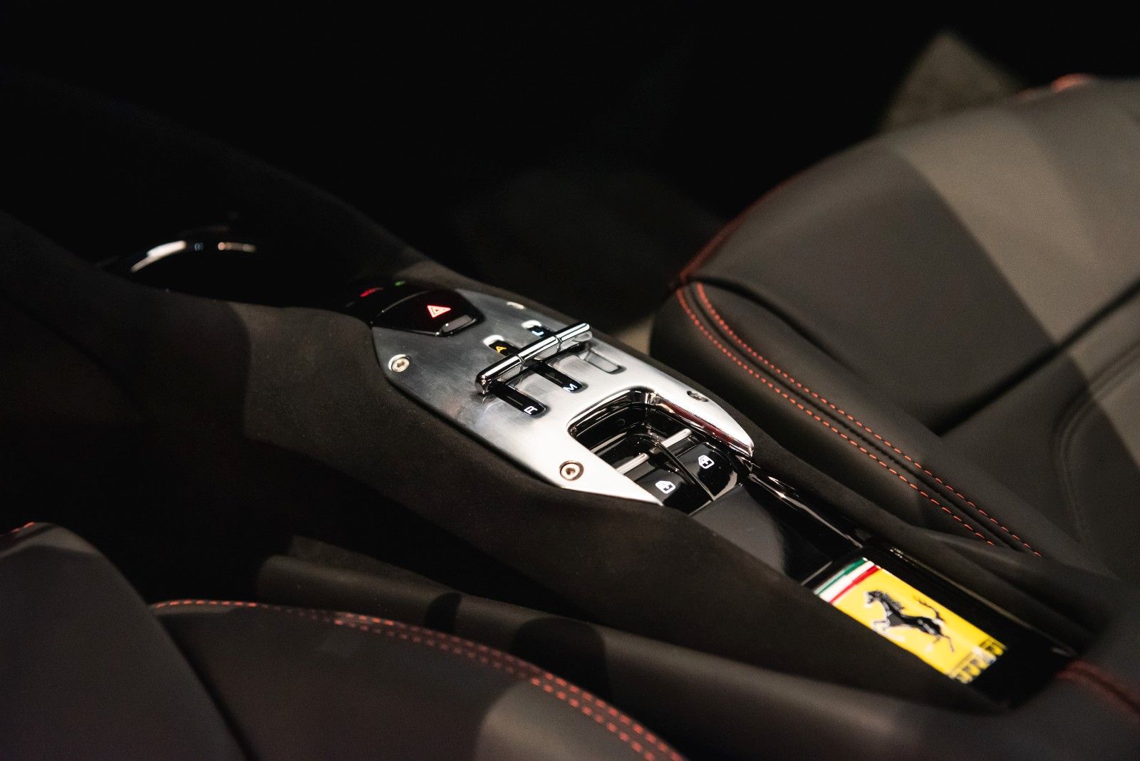 Ferrari 296 GTB *CARBON, WARRANTY 11/2027*