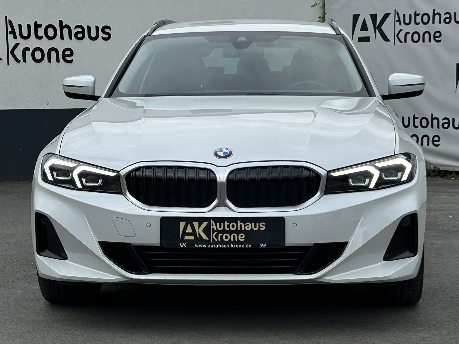 BMW 320 d Mild Hybrid xDrive - Samsaru's Car Outlet