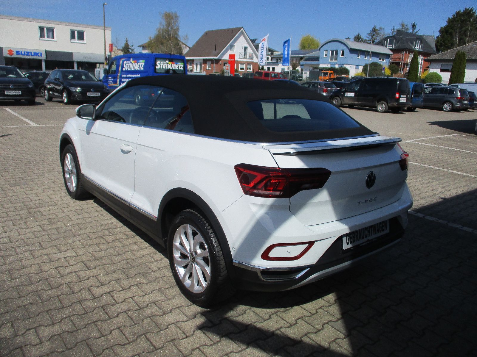 Volkswagen T-Roc Cabriolet Style - Samsaru's Car Outlet