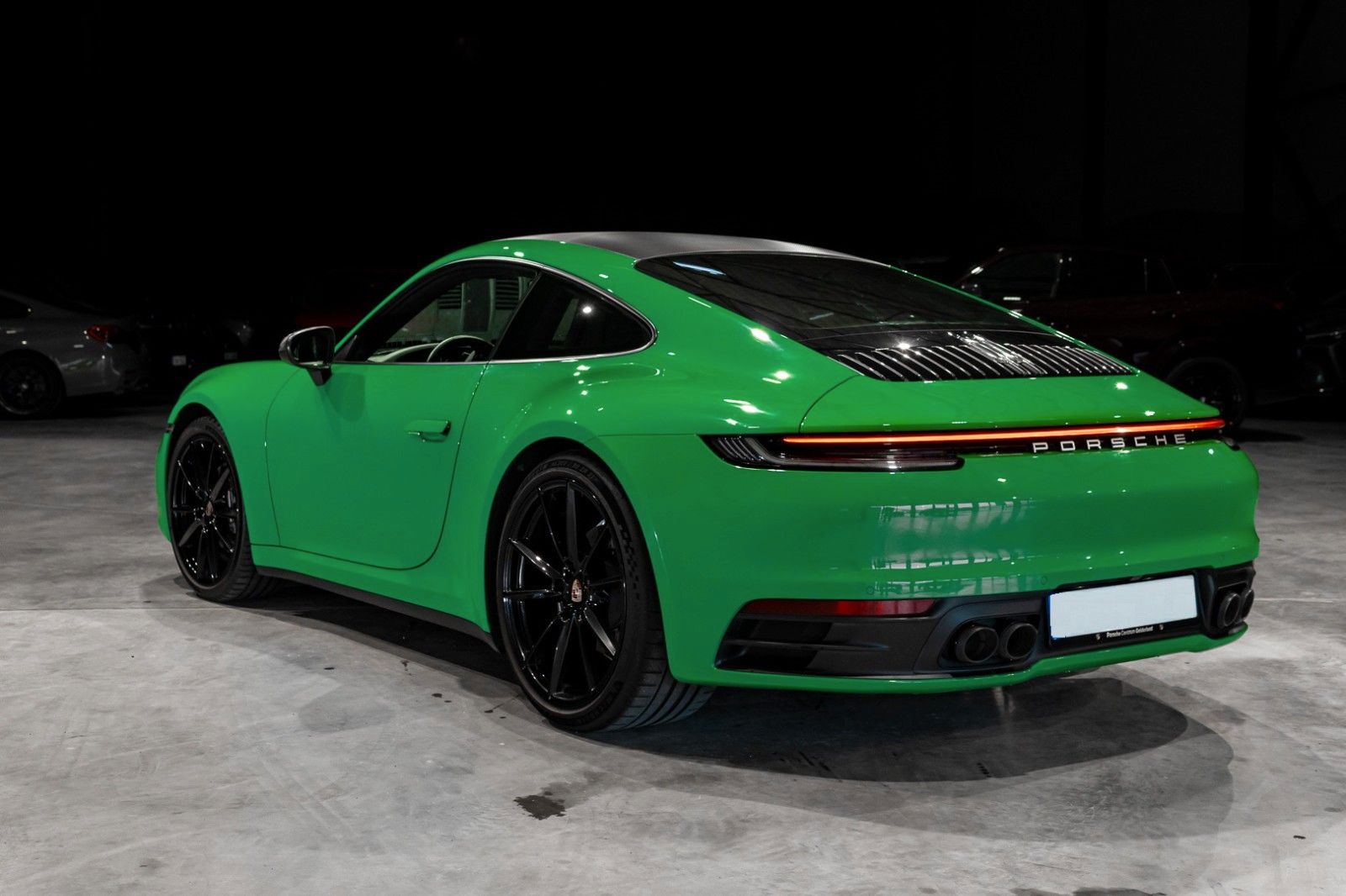 Porsche 992 Carrera - Samsaru's Car Outlet
