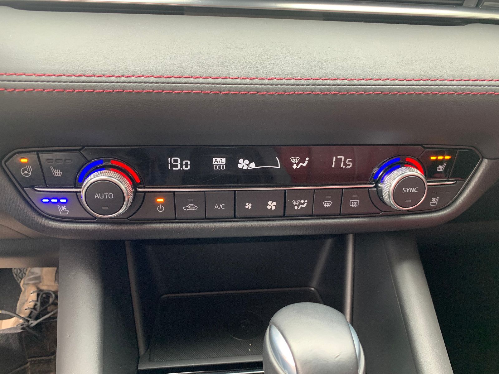 Mazda 6 Kombi G 194 Homura "VOLLE HÜTTE" LEDER ROT