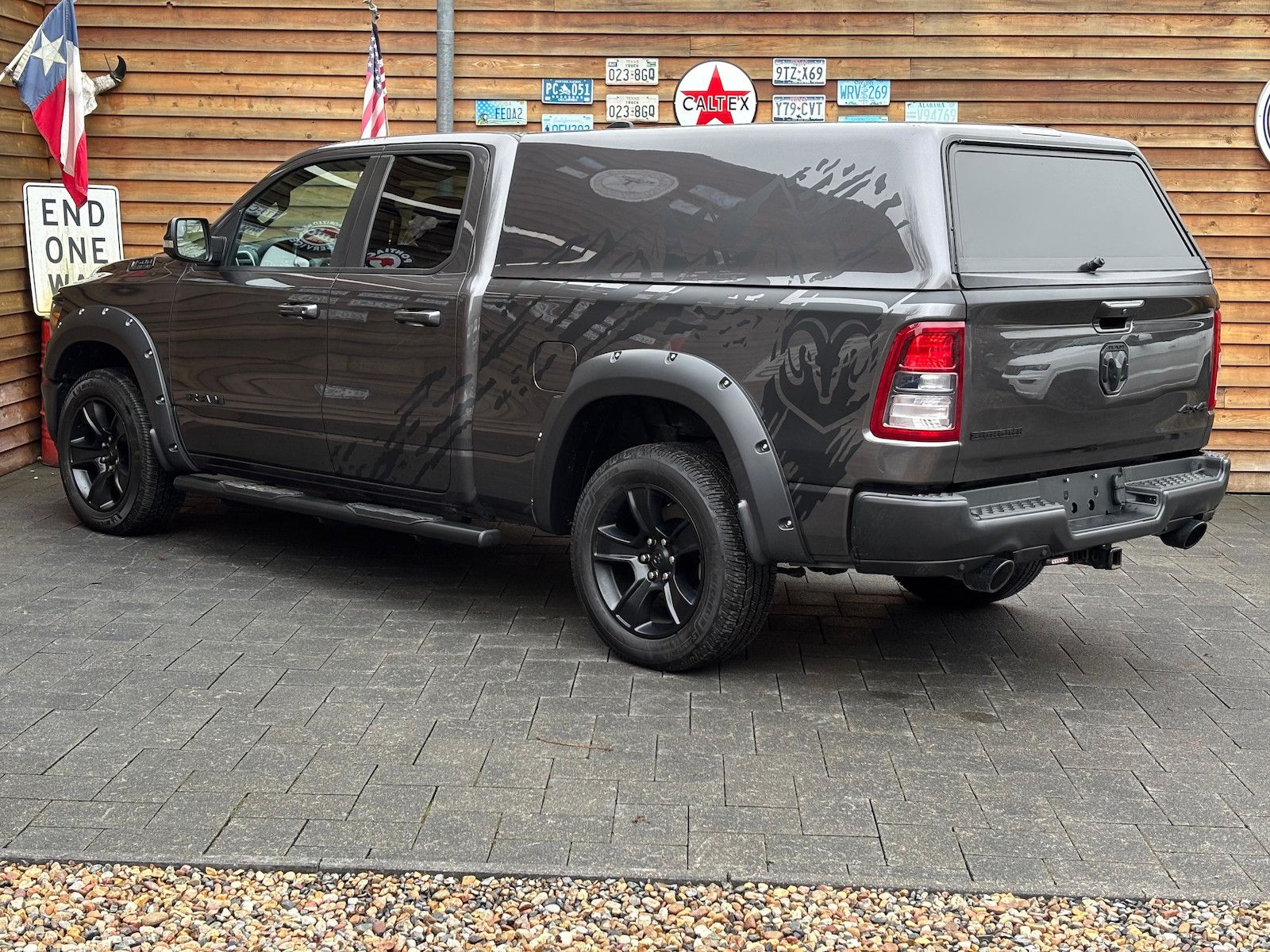 Dodge RAM 1500 5,7L Gen5 Hardtop QuadCab Leder