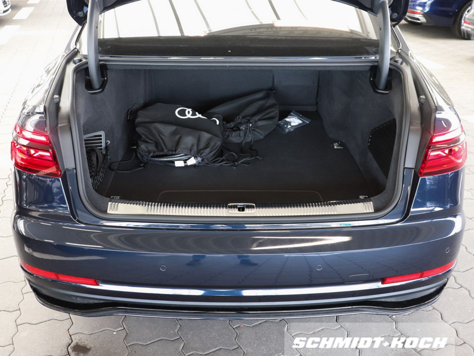 Audi A8 60 TFSI e Quattro S line - Samsaru's Car Outlet