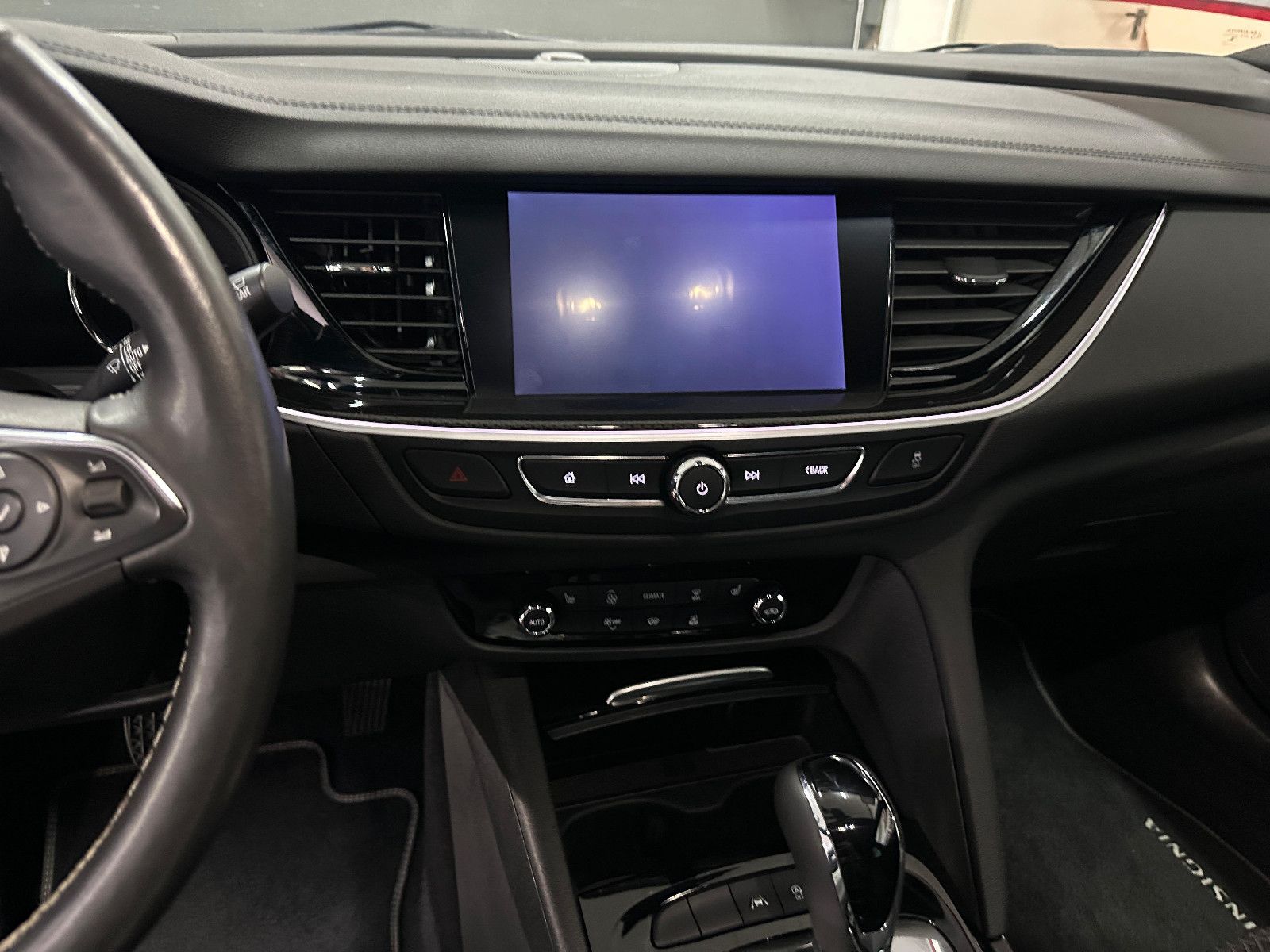 Opel Insignia B Sports Business - Samsaru's Car Outlet