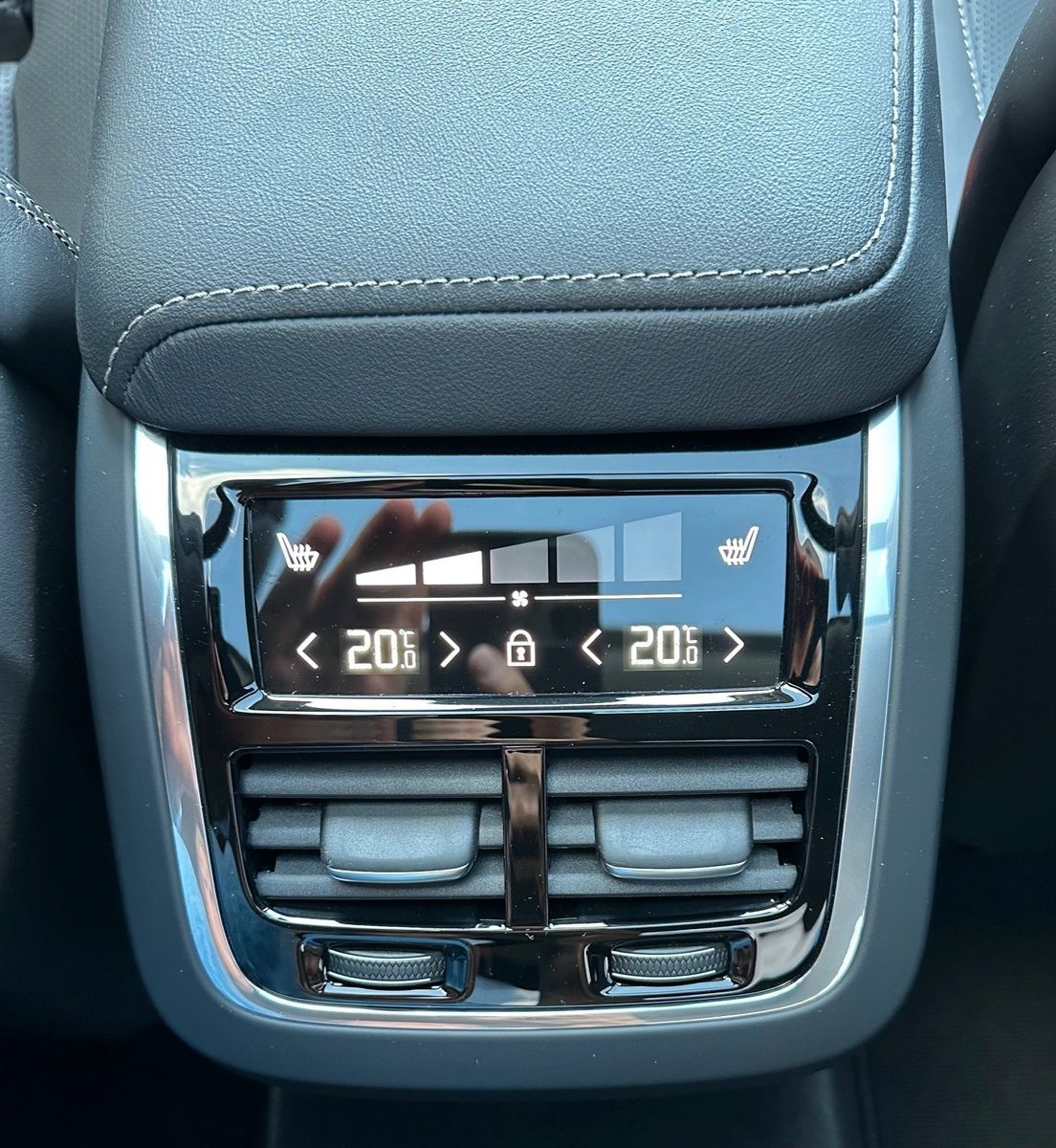 Volvo S60 B5 Ultimate Dark AWD-B&W-360°-Massage-Nappa