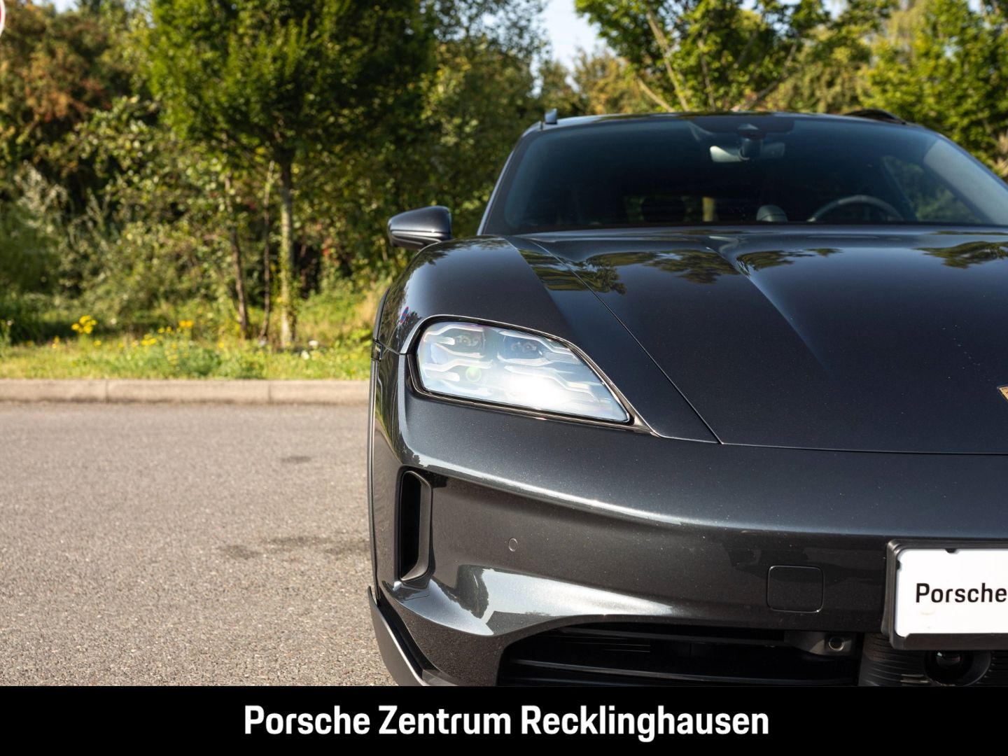 Porsche Taycan 4 Cross Turismo BOSE Panorama LED-Matrix