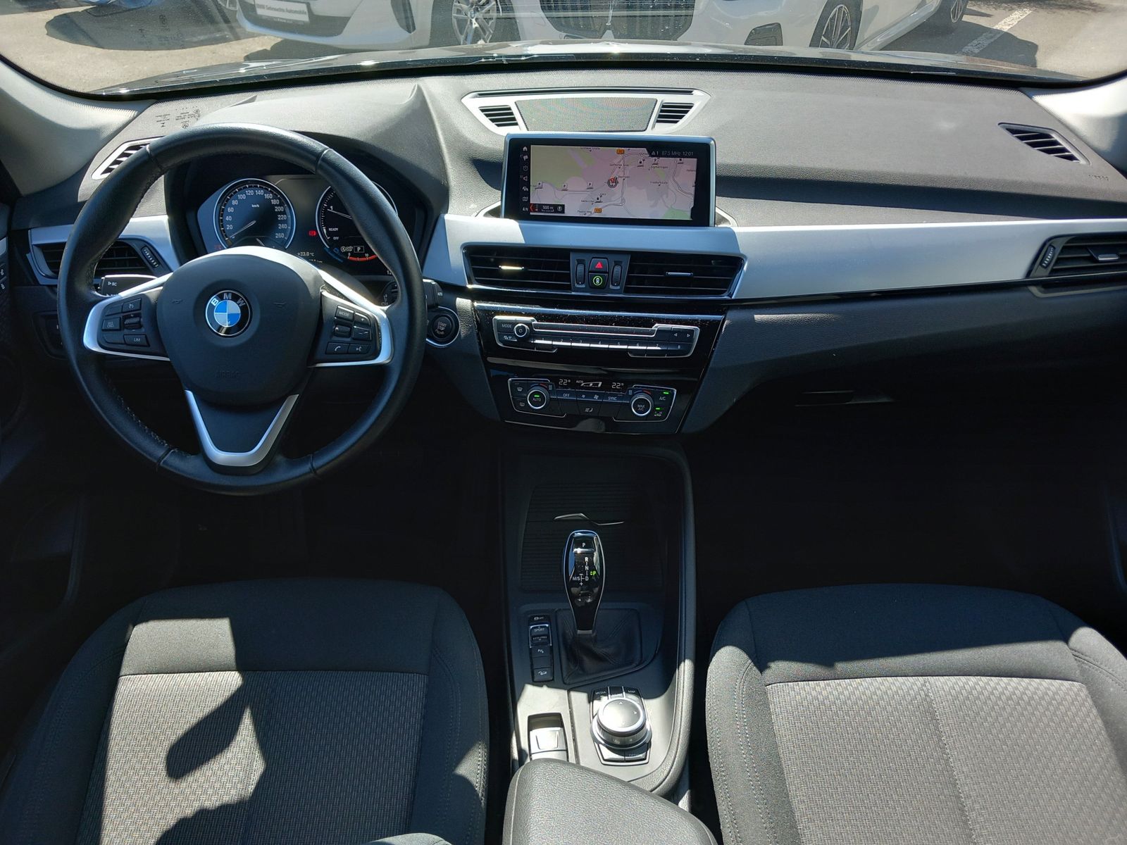 BMW X1 xDrive18d Aut. - Samsaru's Car Outlet