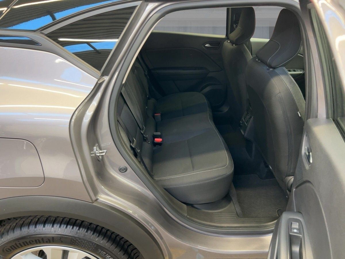 Renault Captur 2 EXPERIENCE TCe 130 EDC - Samsaru's Car Outlet