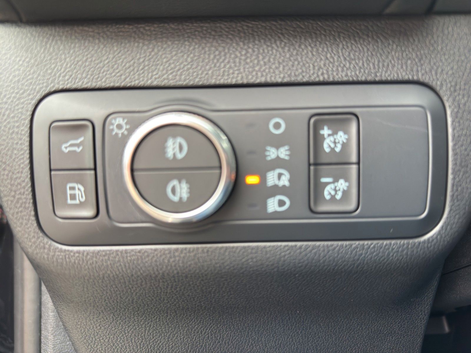 Ford Kuga Plug-In Hybrid Vignale - Samsaru's Car Outlet