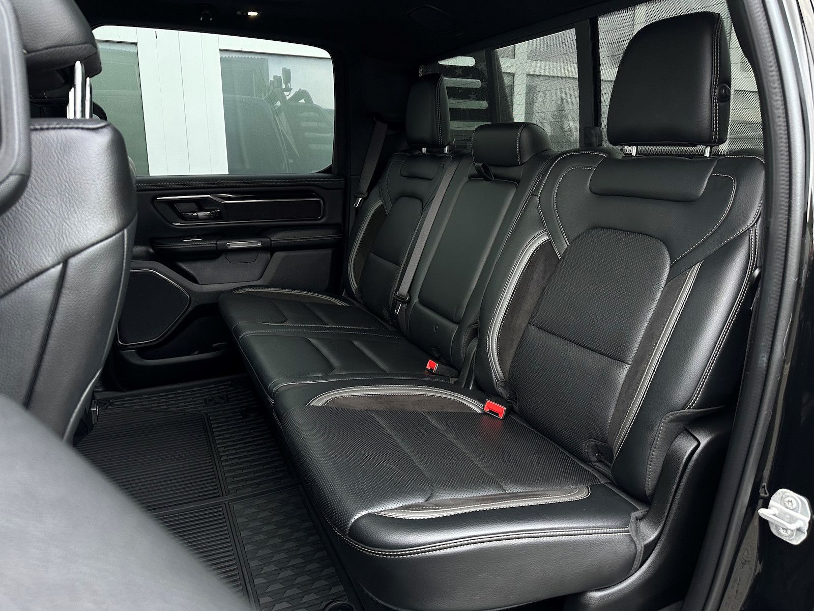 Dodge RAM 1500 Rebel GT Pano HUD Luftf 12´ Bügel 360°
