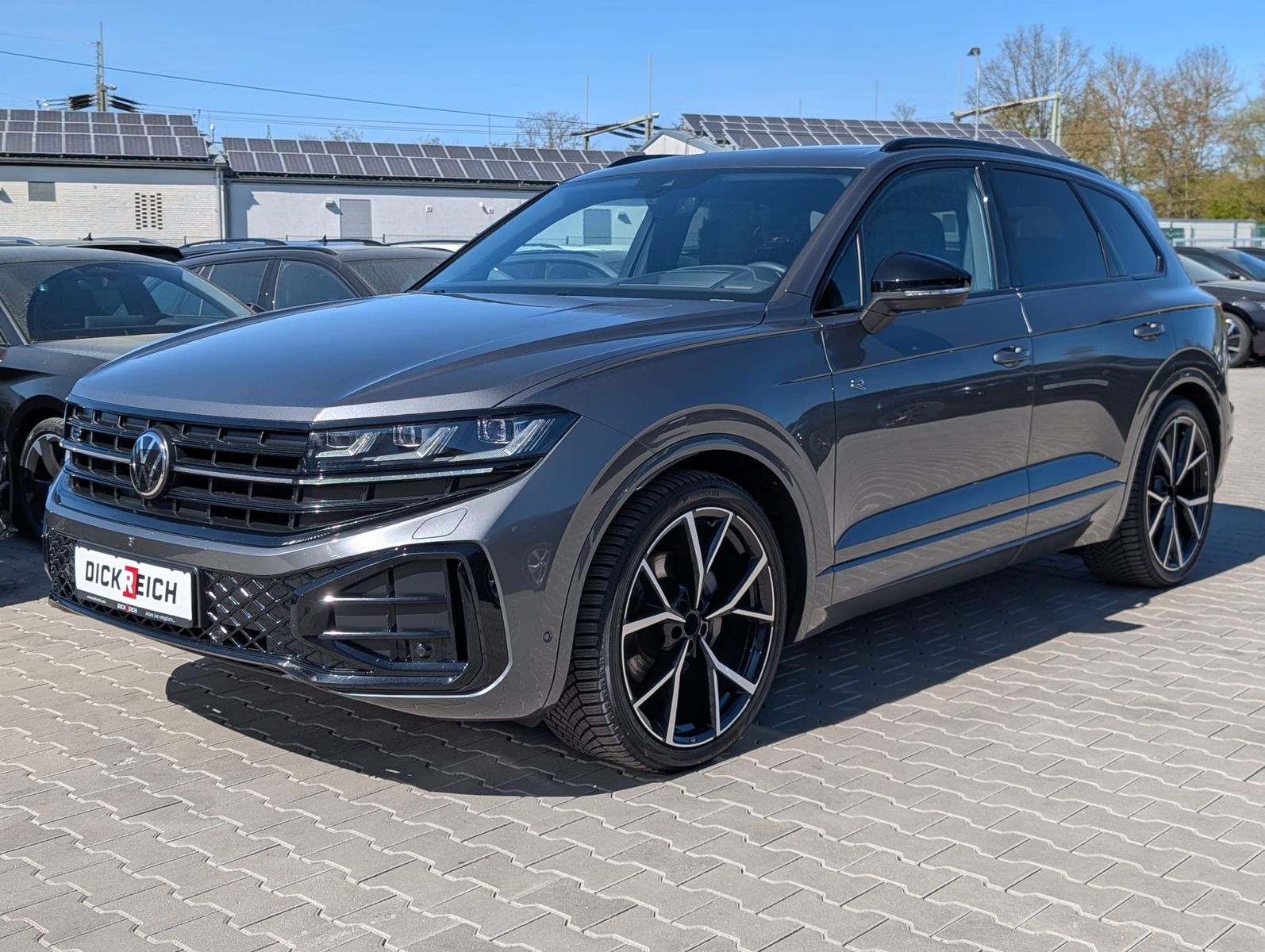 Volkswagen Touareg 3.0TDI 4M R-Line VOLL Black 22" UPE 114T