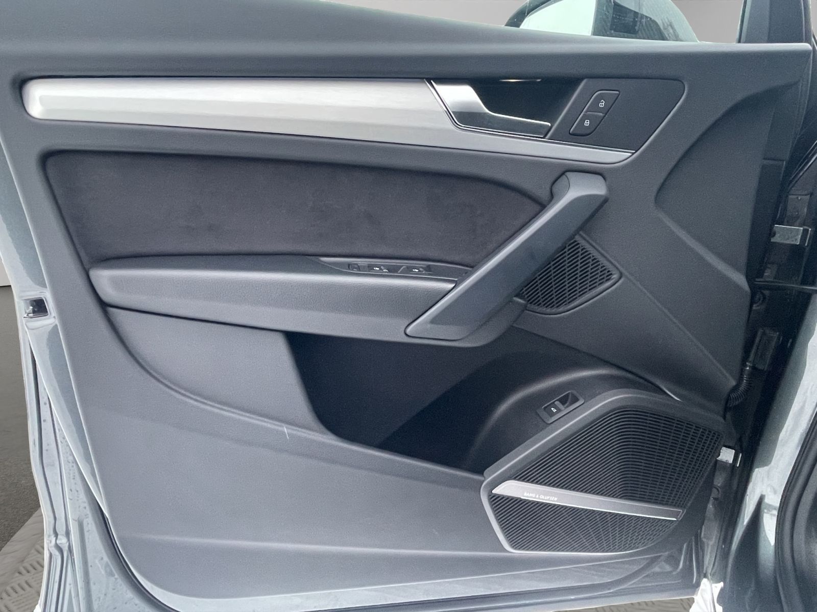 Audi Q5 SB 40 TDI qu. S line Matrix B&O Pano Kamera