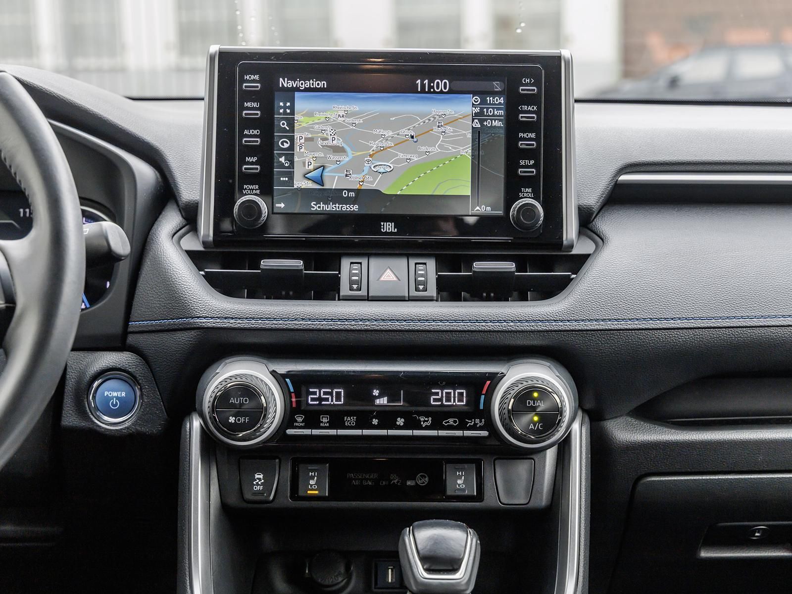 Toyota RAV 4 2.5 Hybrid Style Selection - Samsaru's Car Outlet