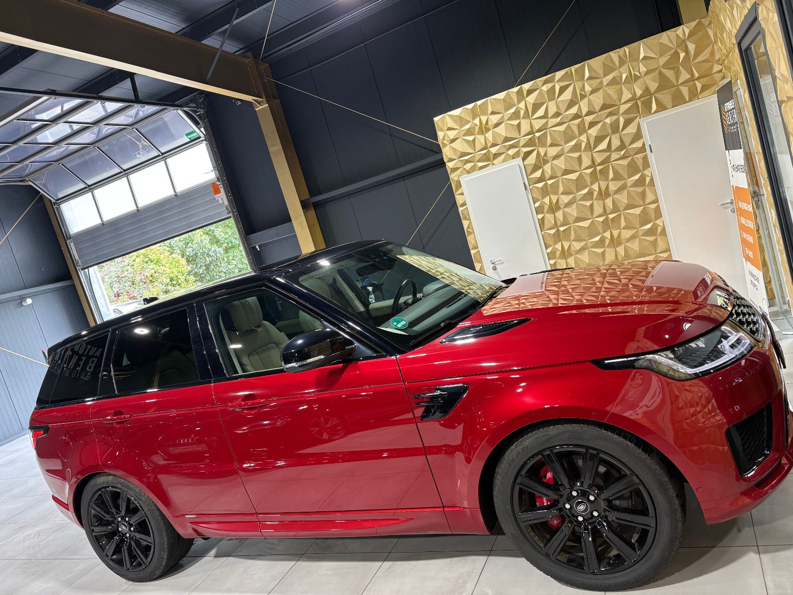 Range Rover Sport HSE Dynamic Hybrid - Samsaru's Car Outlet
