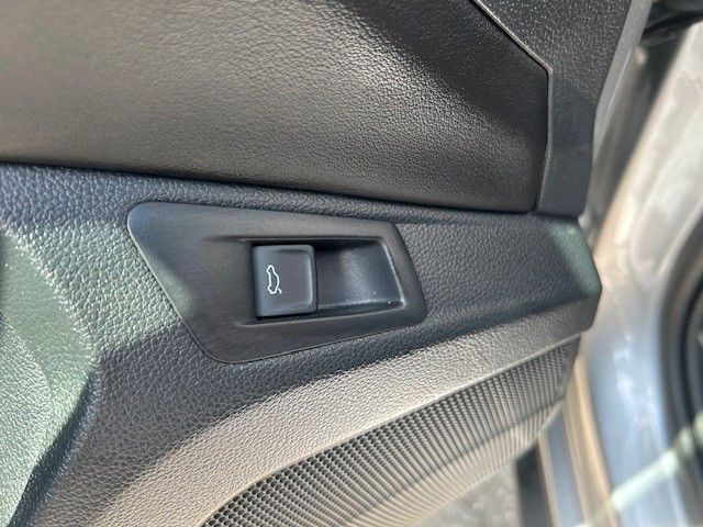 Volkswagen T-Roc 1.5 TSI Style - Samsaru's Car Outlet