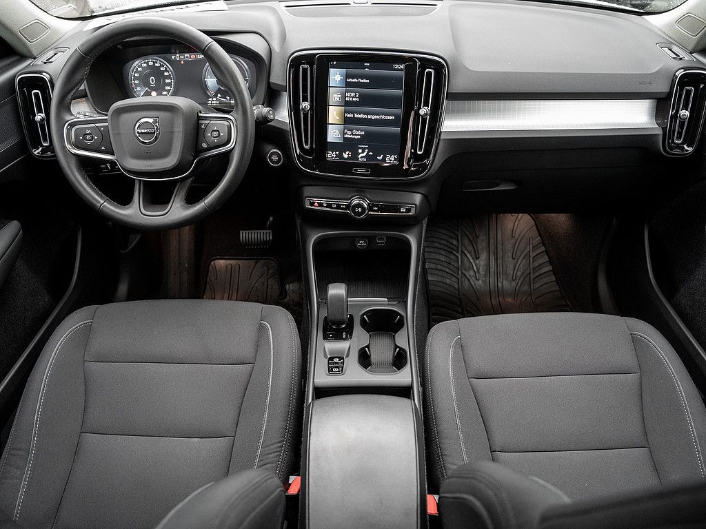 Volvo XC40 T4 Recharge Inscription Expression