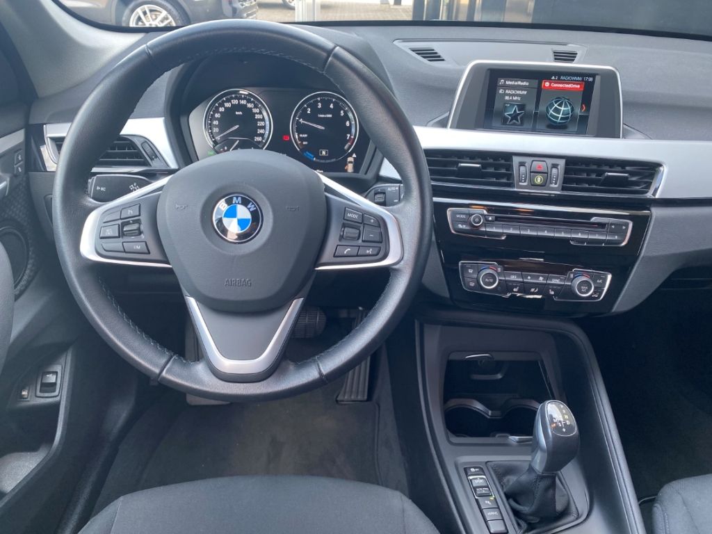 BMW X1 xDrive 25 e Advantage - Samsaru's Car Outlet
