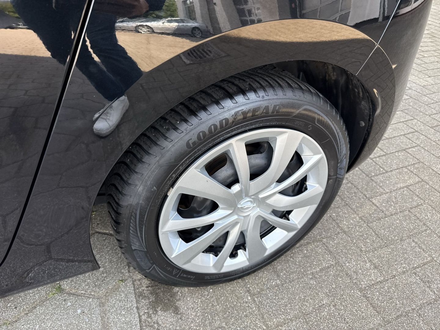 Opel Corsa Edition - Samsaru's Car Outlet