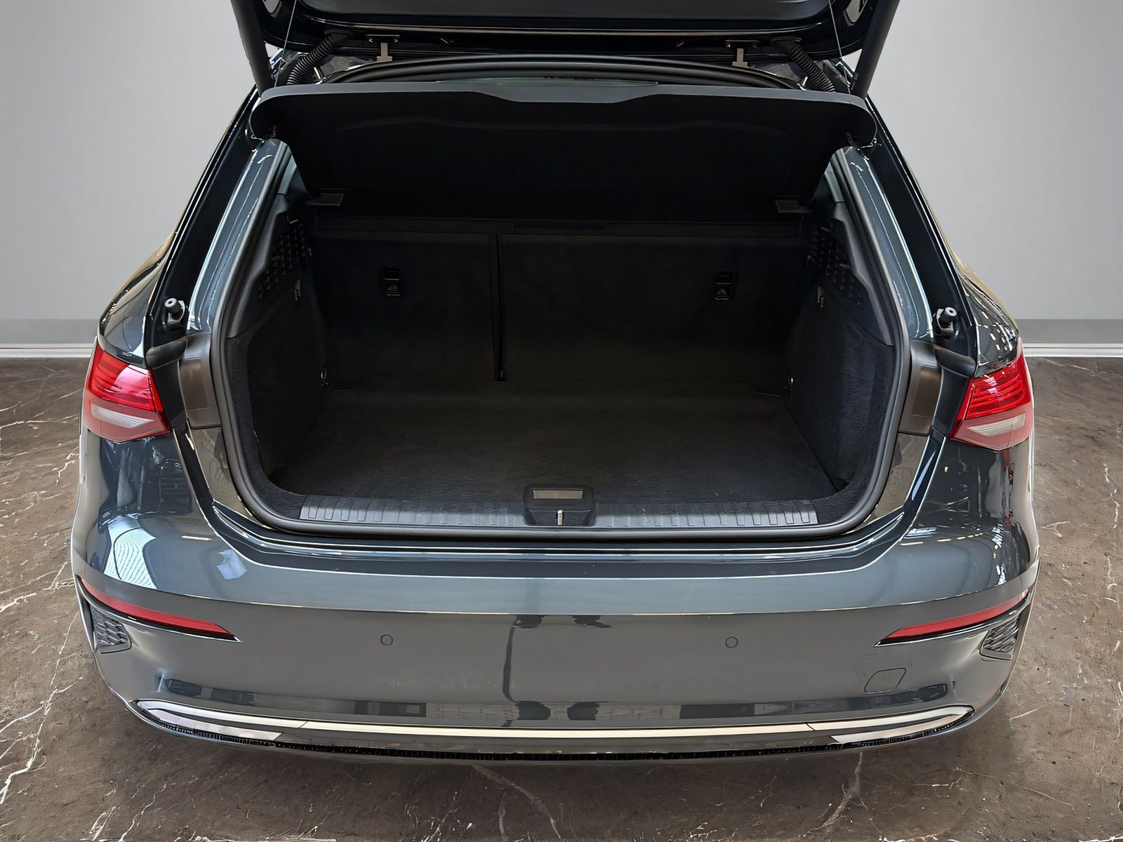 Audi A3 Sportback 35 TFSI advanced +AHK+KAMERA+PANO+