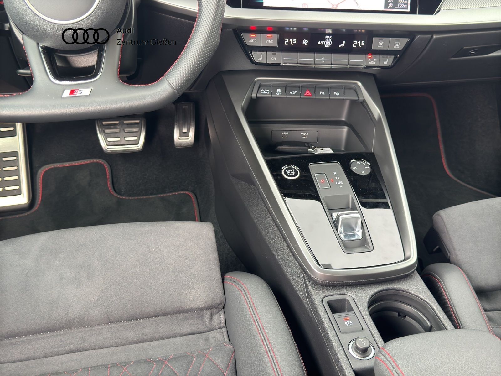 Audi A3 Sportback 45 TFSI e S line Black - Samsaru's Car Outlet