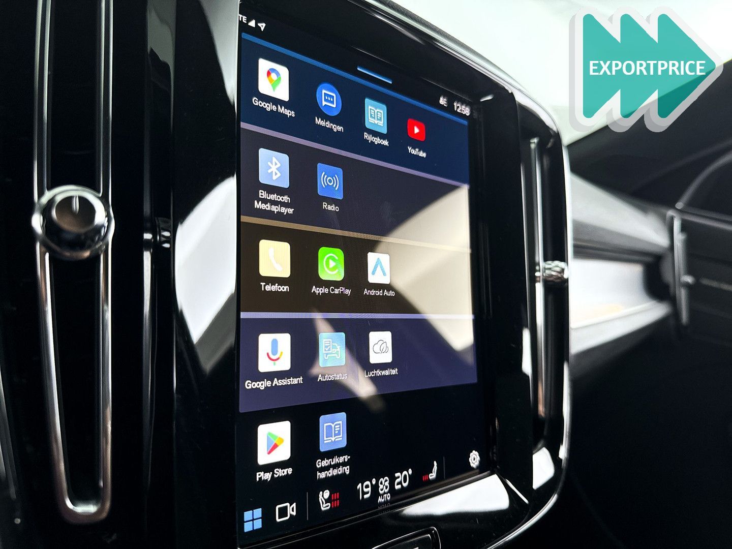 Volvo XC40 B4 Aut. Plus Dark | Stoel- en Stuurverwarmi