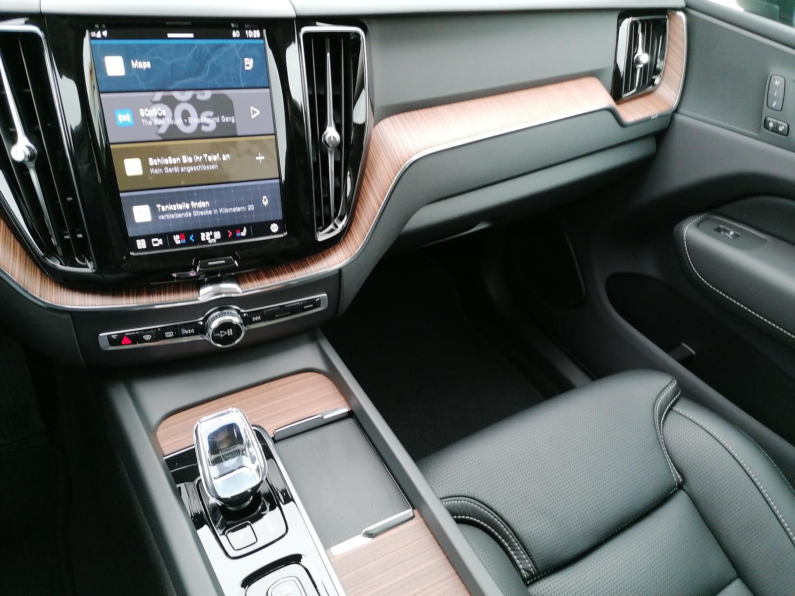 Volvo XC60 T6 AWD Recharge Plus Dark 0,5% 21" FHZ LED