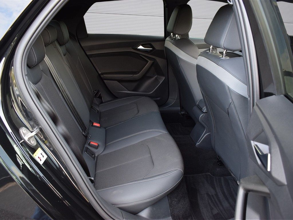 Audi A1 Sportback 40 TFSI S-tronic S-line - Samsaru's Car Outlet