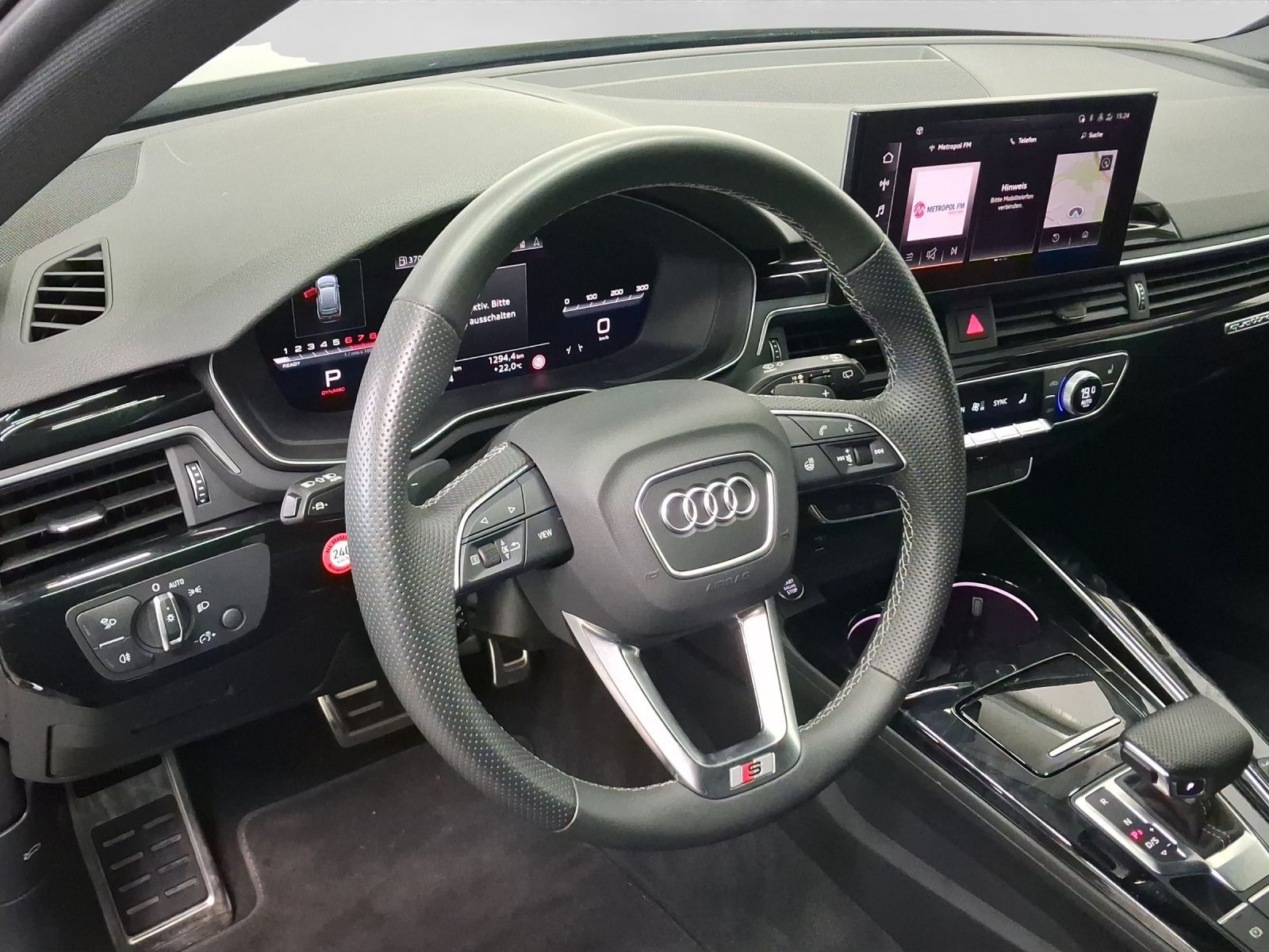 Audi A4 Avant 40 TFSI Q 2x S LINE AHK Virtual LED LM1