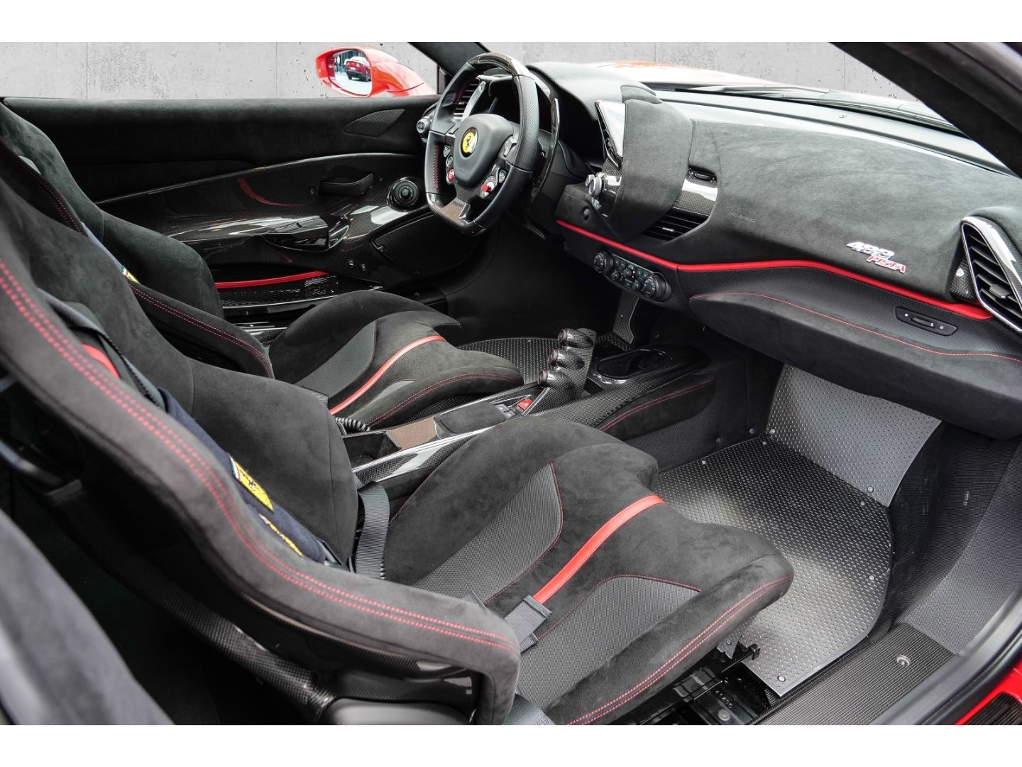 Ferrari 488 Pista - Samsaru's Car Outlet