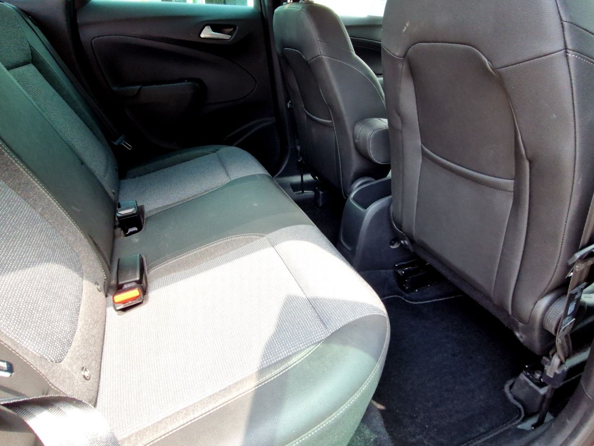 Opel Crossland Elegance - Samsaru's Car Outlet