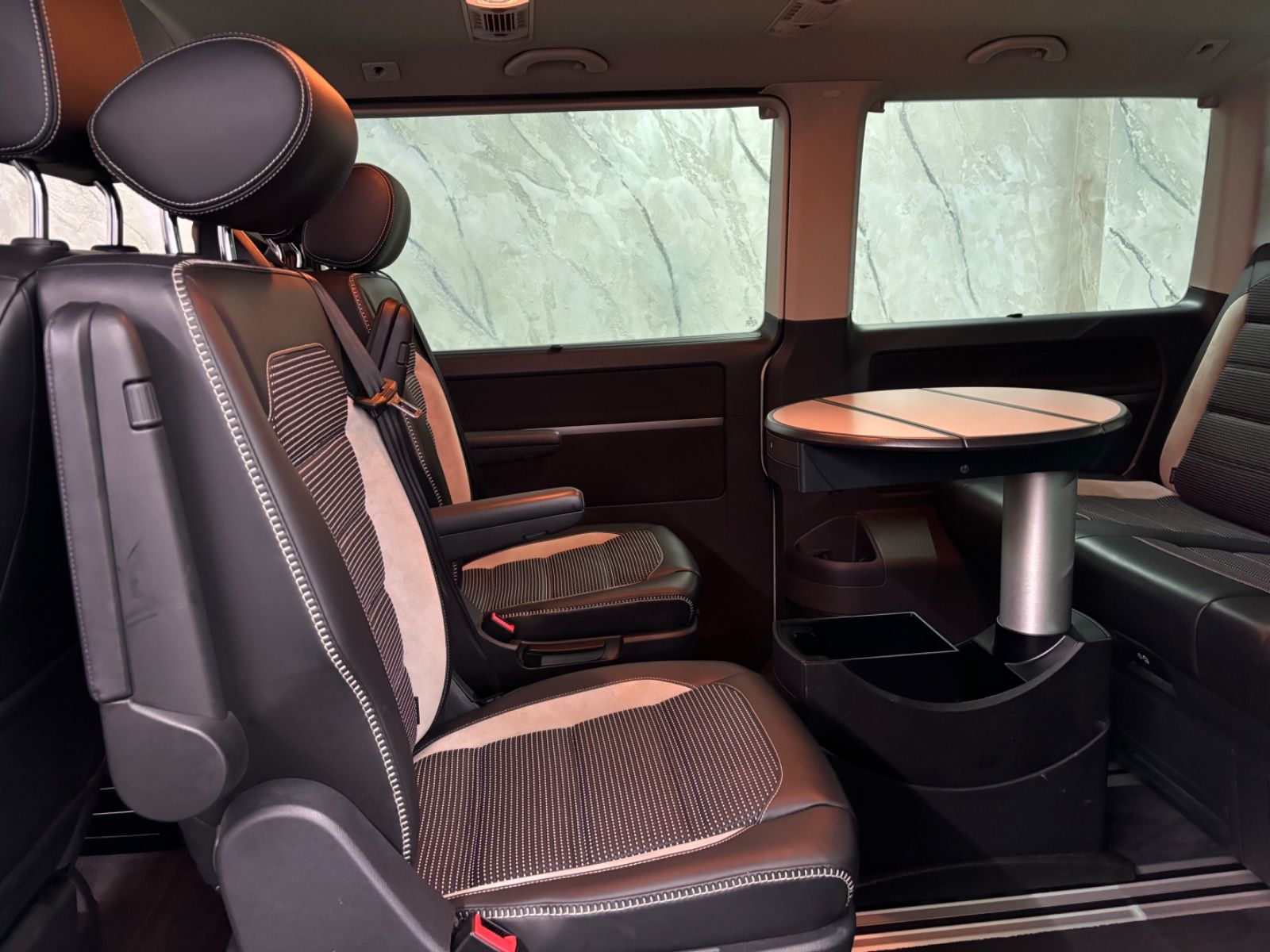 Volkswagen T6 Multivan PanAmericana - Samsaru's Car Outlet