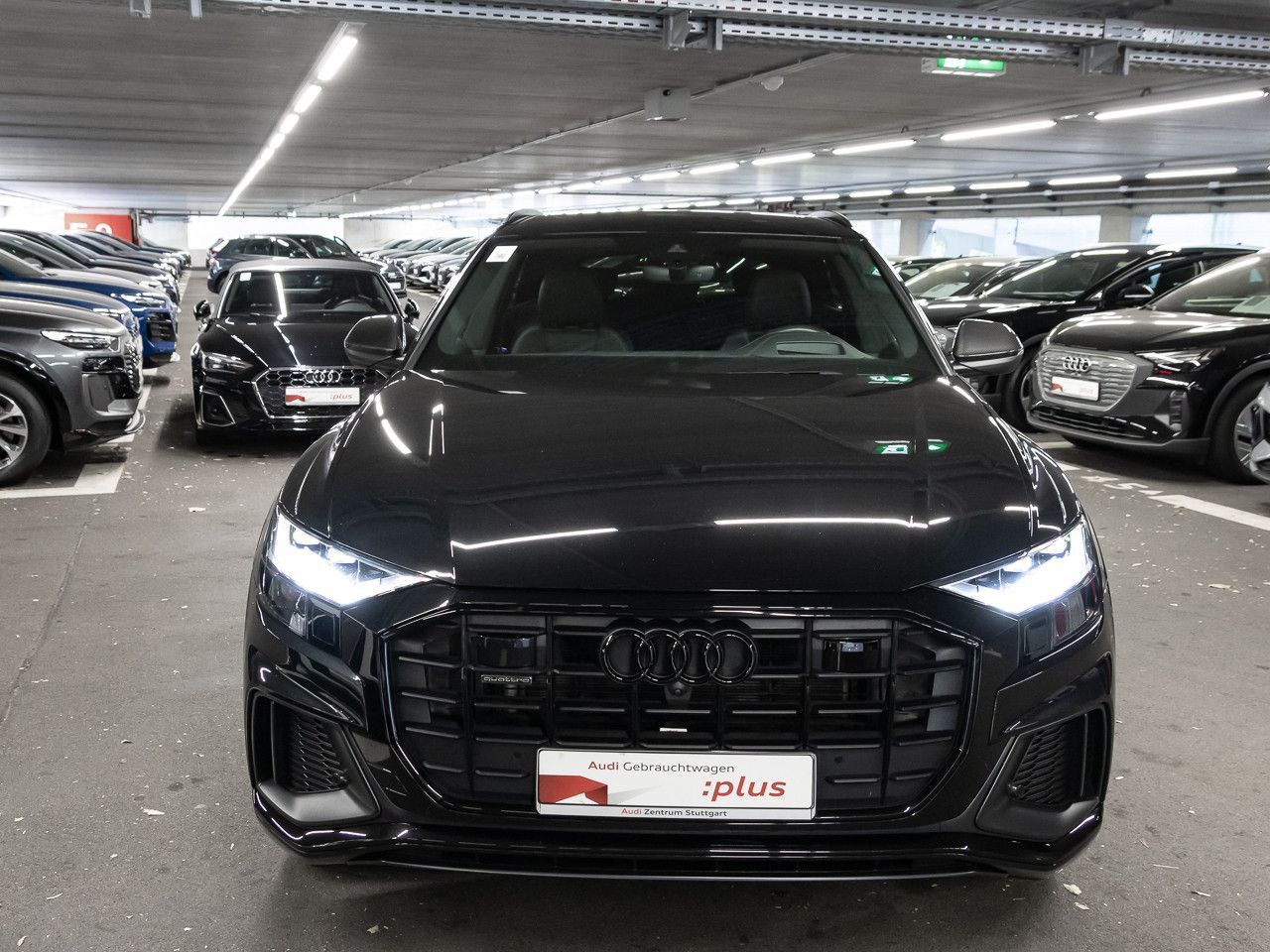Audi Q8 50 TDI quattro S line Matrix AHK Pano 23''