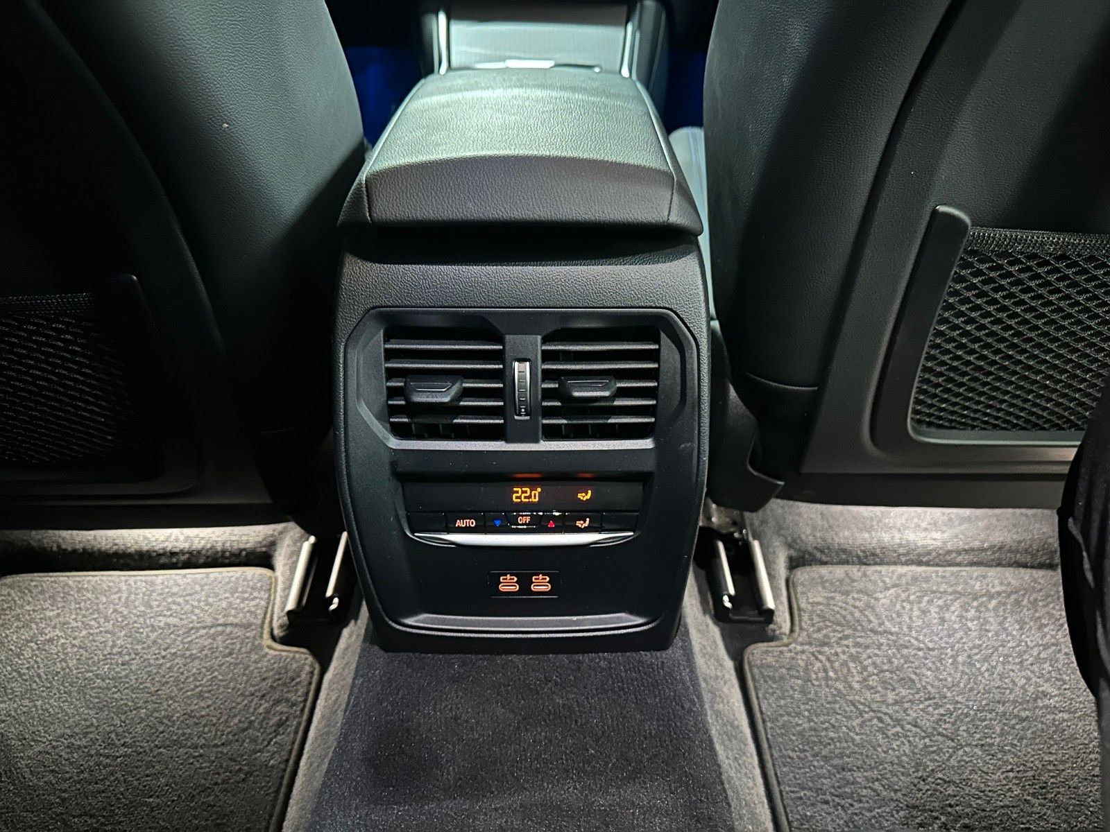 BMW 320d touring xDrive M-Sport - Samsaru's Car Outlet