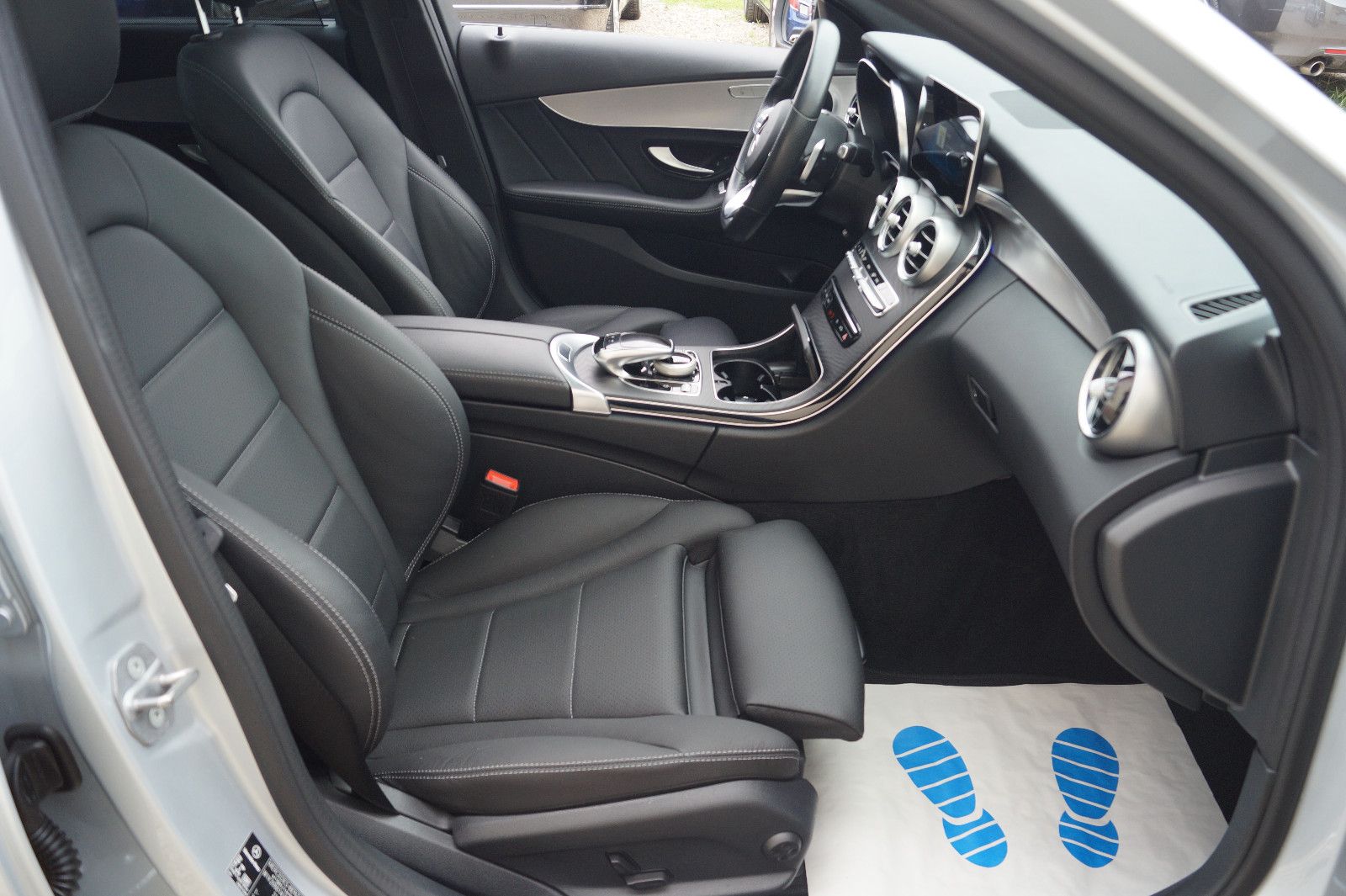 Mercedes-Benz C 220 d AMG - Samsaru's Car Outlet