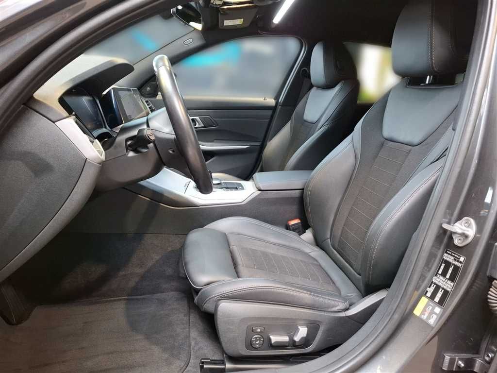 BMW 330e Touring Advantage Steptronic - Samsaru's Car Outlet