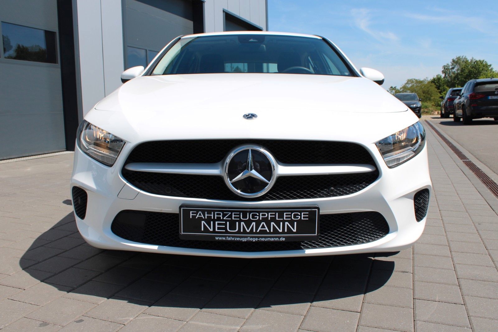 Mercedes-Benz A 200 - Samsaru's Car Outlet