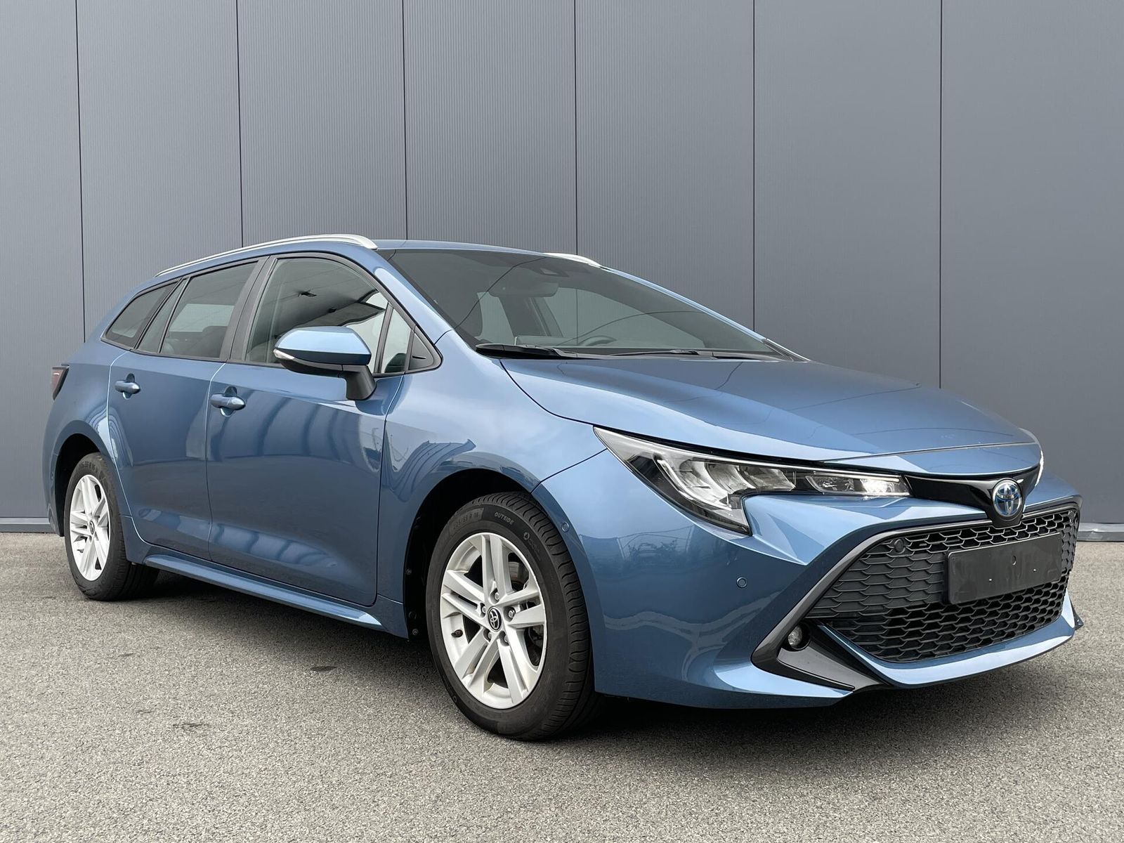 Toyota Corolla Touring Sports 1.8 Dynamic e-CVT Busines