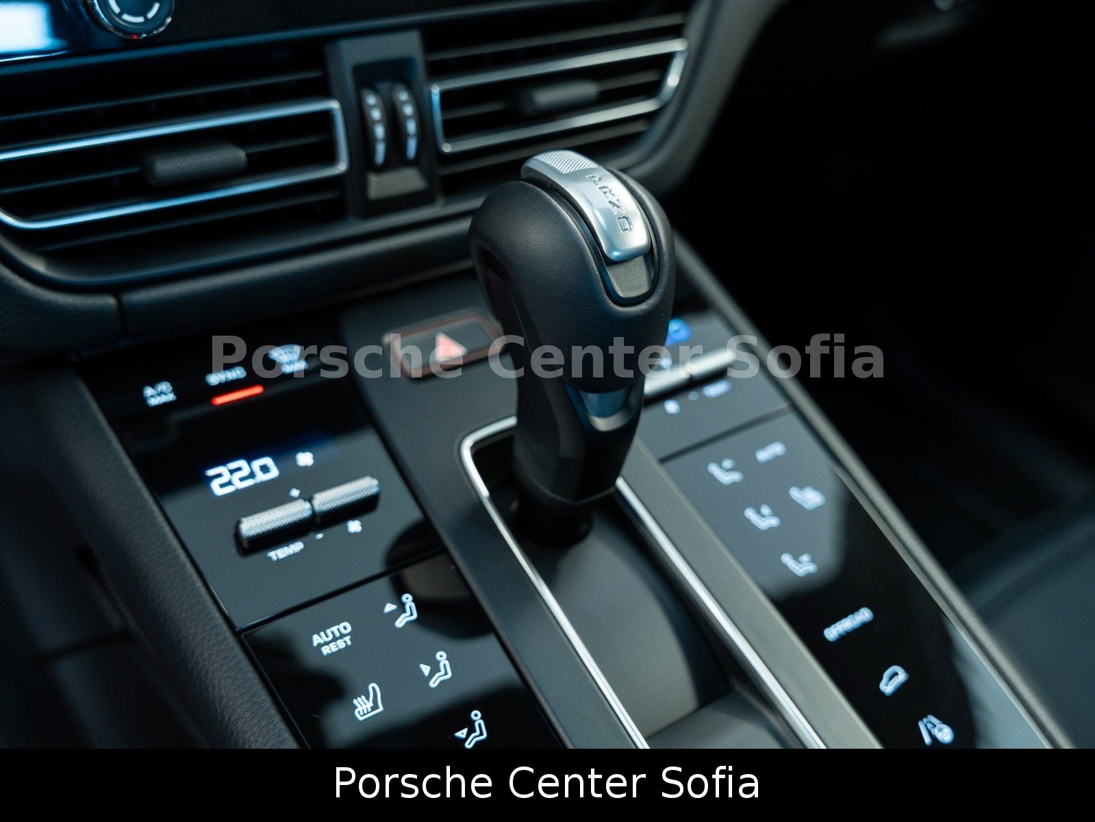 Porsche Macan T