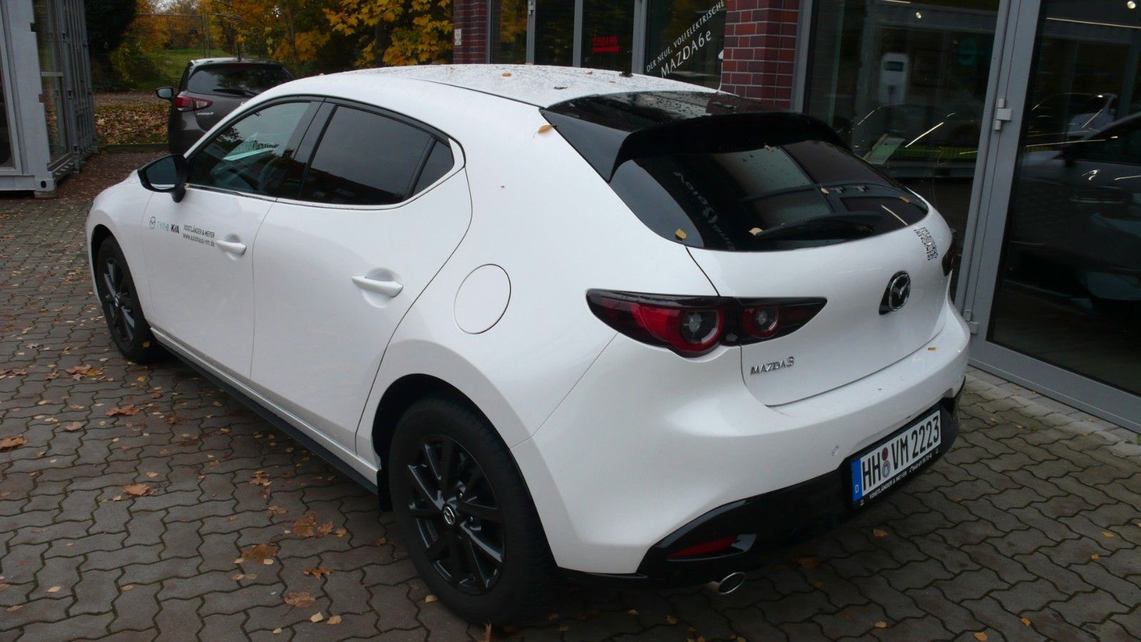 Mazda 3 2.5L e-SKYACTIV G 140PS Homura Automatik