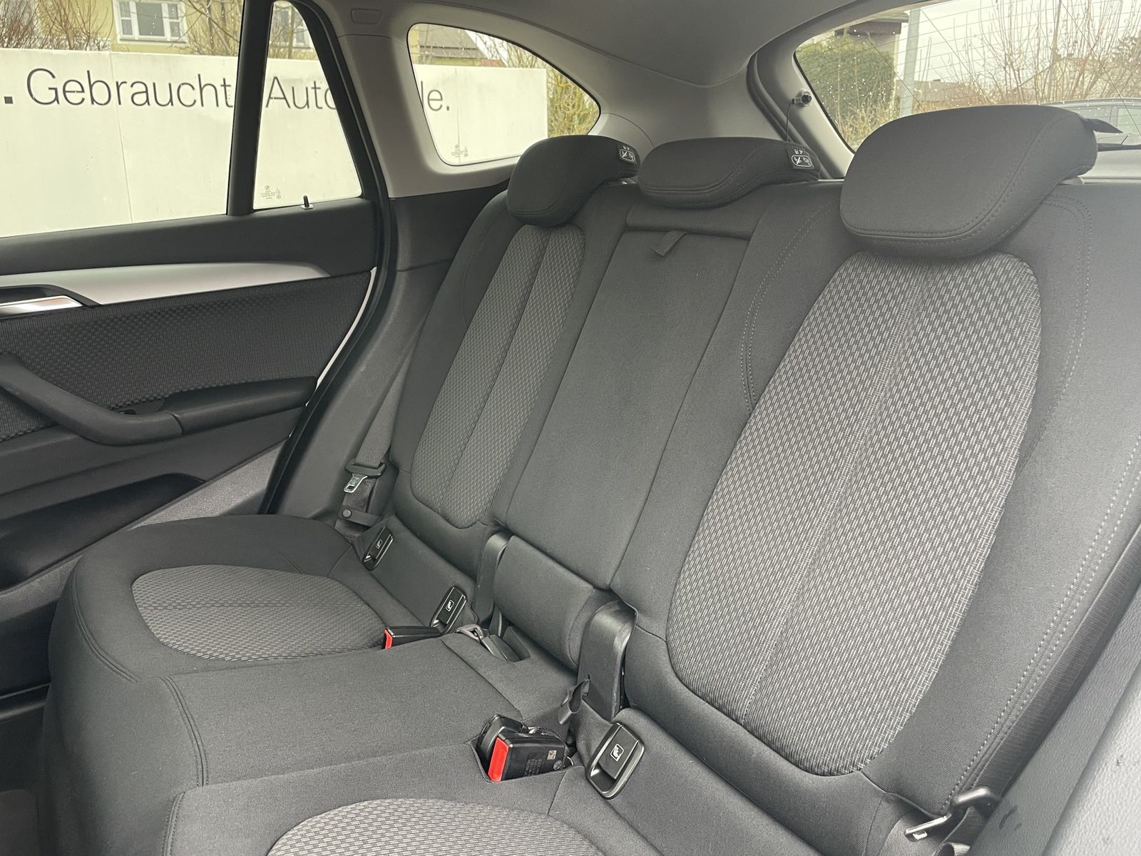BMW X1 xDrive25e - Samsaru's Car Outlet