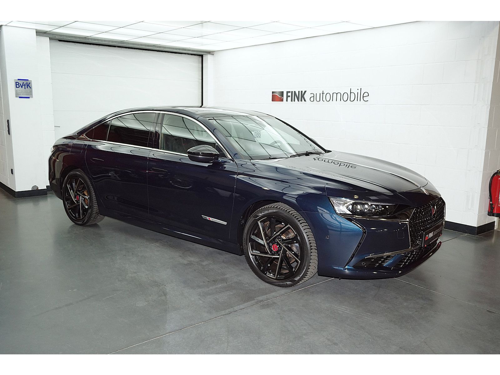 DS Automobiles DS9 E-Tense 225 Performance Line+ Nachtsicht