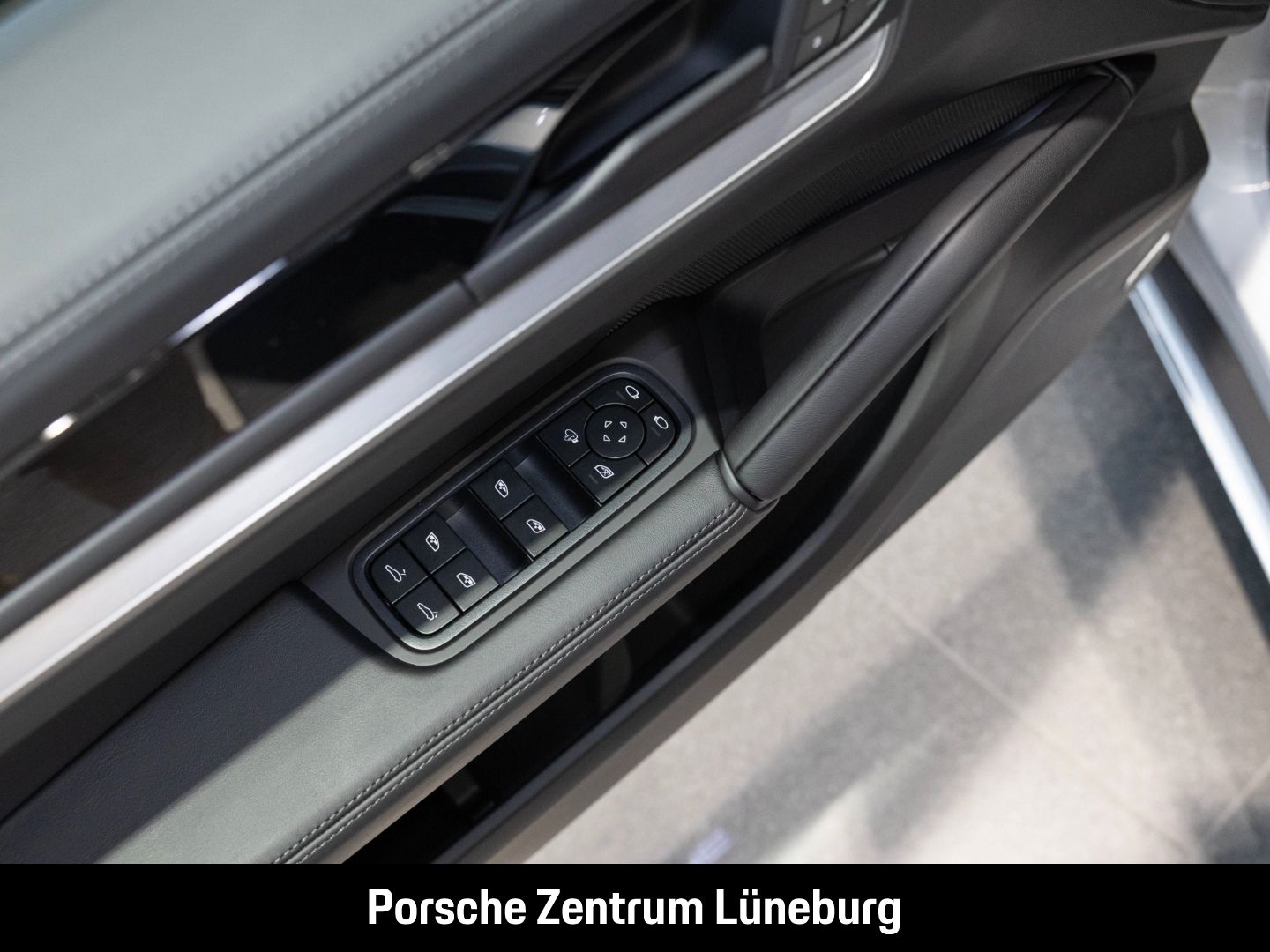 Porsche Cayenne BOSE Luftfederung Panorama Surround-View