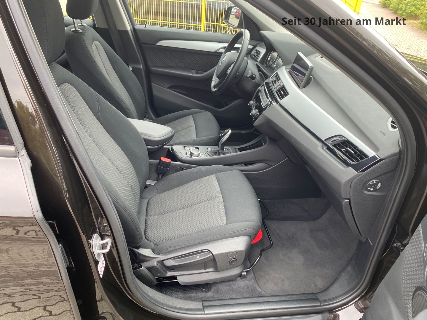 BMW X1 xDrive 20 d Advantage - Samsaru's Car Outlet