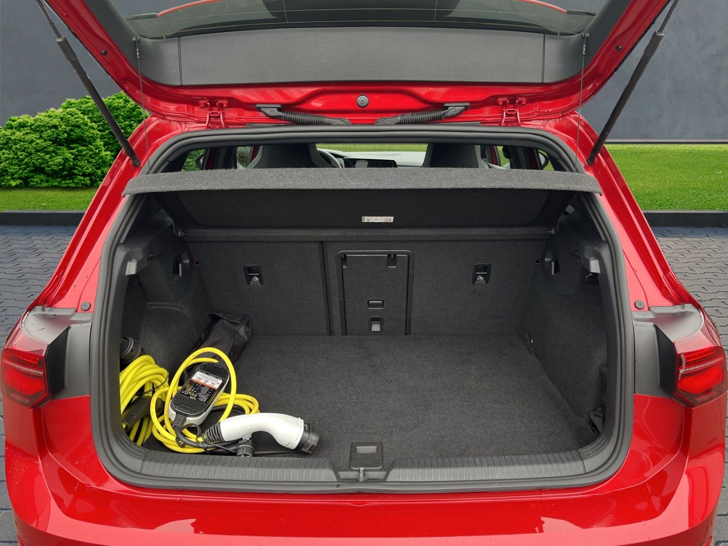 Volkswagen Golf GTE eHybrid - Samsaru's Car Outlet